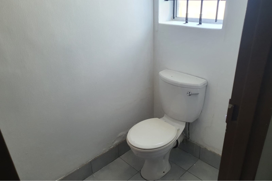 To Let commercial Property for Rent in Newton Park Eastern Cape